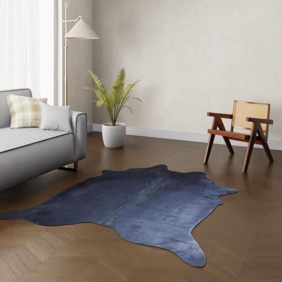 Koeienhuidkopen.nl Blauwe koeienhuid Blauw geverfde koehuid Koeienvel vloerkleed koevacht Dierenhuid koeienvacht tapijt vloer
