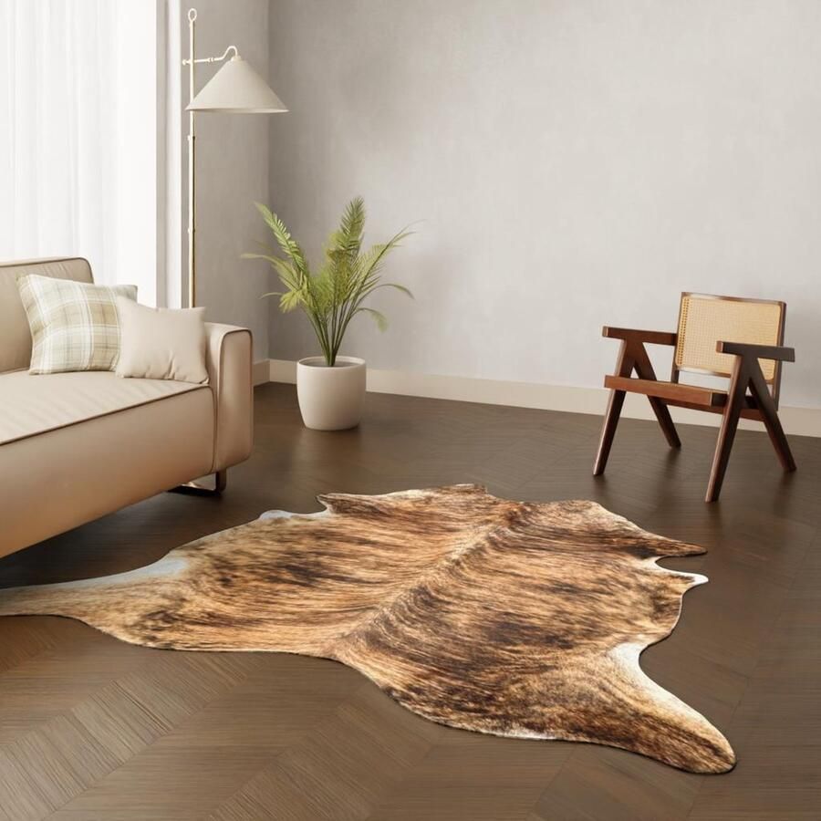 Koeienhuidkopen.nl XL gestreepte koeienhuid vloerkleed Koeienkleed tapijt tijger koeienvel groot Bruine dierenhuid dierenvel lichtbruin brindle koehuid tapijt