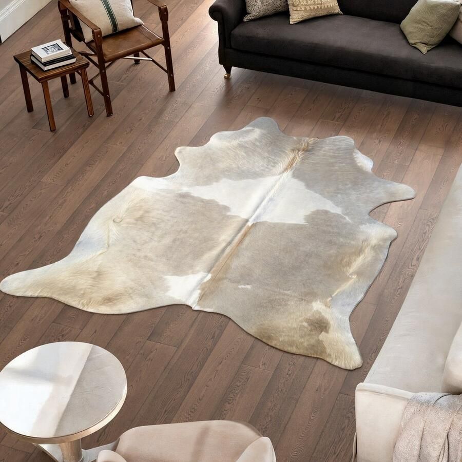 Koeienhuidvloerkleed.nl Koeienhuid Vloerkleed Beige 210 x 202 cm Koeienkleed Koeienvel Dierenvel Dierenhuid Koehuid Tapijt