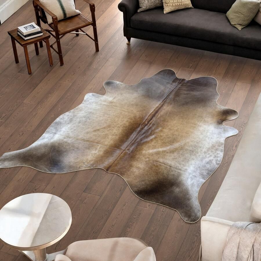 Koeienhuidvloerkleed.nl Koeienhuid Vloerkleed Bruin 219 x 205 cm Koeienkleed Koeienvel Dierenvel Dierenhuid Koehuid Tapijt