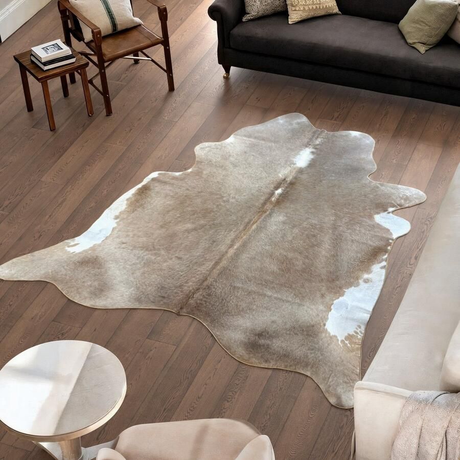 Koeienhuidvloerkleed.nl Koeienhuid Vloerkleed XL (Groot) Beige 233 x 219 cm Koeienkleed Koeienvel Dierenvel Dierenhuid Koehuid Tapijt