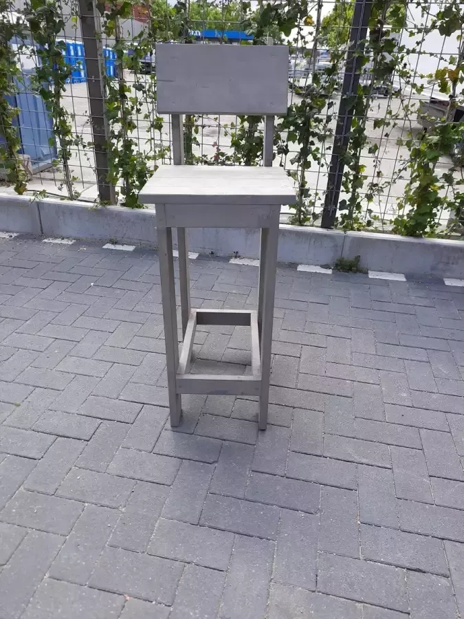 KSM-Steigerhout 2 x barkruk Back van Grey Wash steigerhout voor bij een bar tafel sta tafel