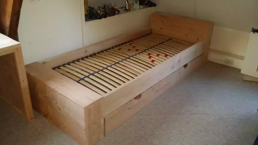 KSM-Steigerhout Bed ''Block'' van Douglas hout eenpersoonsbed met 1 grote lade 90x200cm
