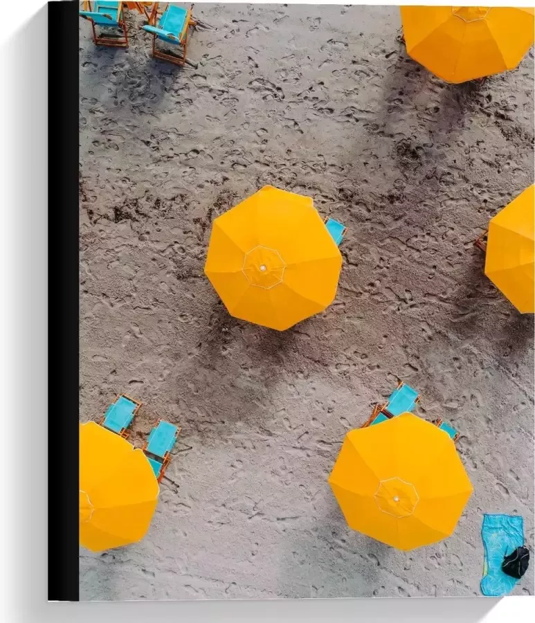 KuijsFotoprint Canvas Gele Parasols met Ligbedden 30x40cm Foto op Canvas Schilderij (Wanddecoratie op Canvas)