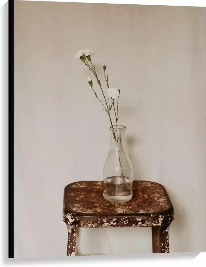 KuijsFotoprint Canvas Witte Bloemen In Vaas op Krukje 75x100cm Foto op Canvas Schilderij (Wanddecoratie op Canvas)