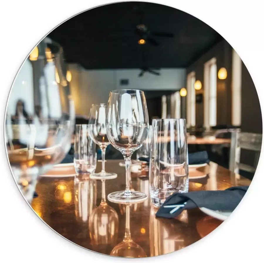KuijsFotoprint Forex Wandcirkel Gedekte Tafel in Restaurant 70x70cm Foto op Wandcirkel (met ophangsysteem)