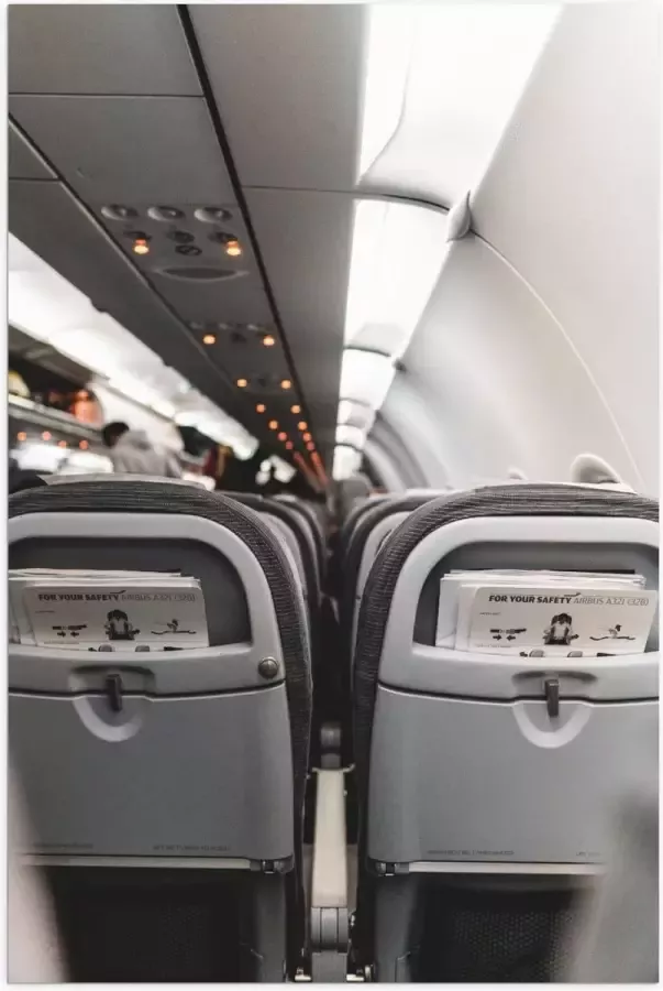 KuijsFotoprint Poster – Foto van Vliegtuig Stoelen 80x120cm Foto op Posterpapier