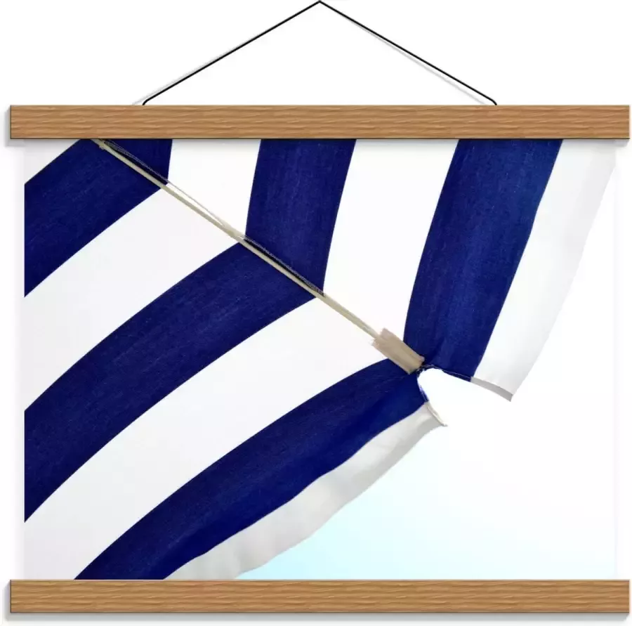 KuijsFotoprint Schoolplaat – Blauw Witte Parasol 40x30cm Foto op Textielposter (Wanddecoratie op Schoolplaat)