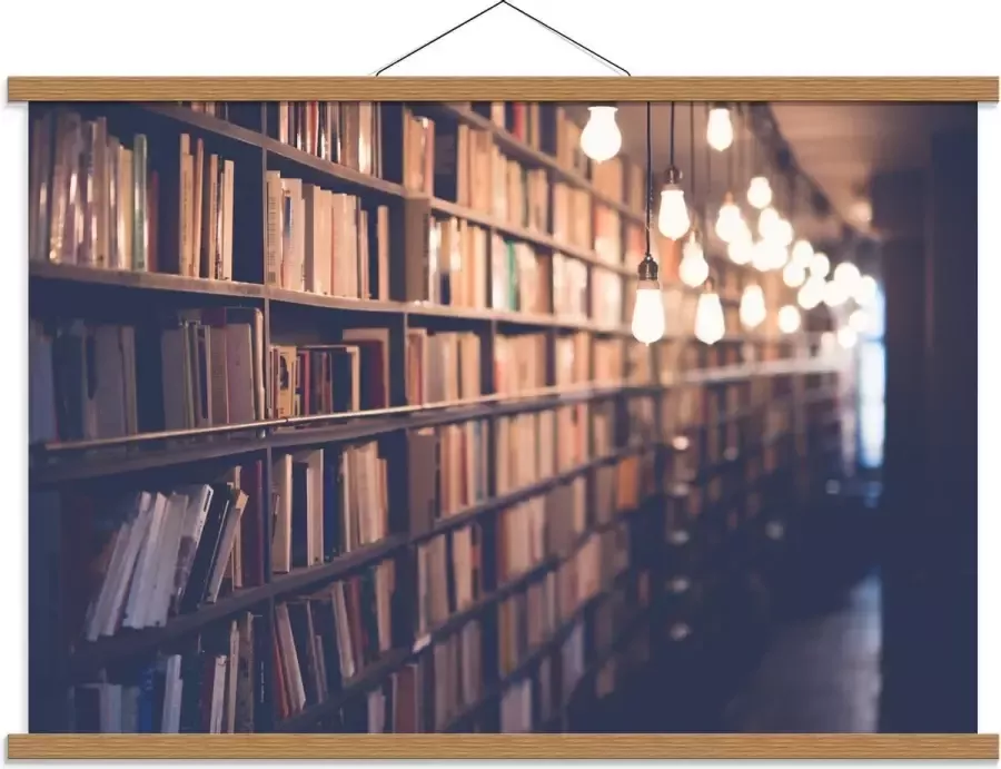 KuijsFotoprint Schoolplaat – Boeken in Bibliotheek 90x60cm Foto op Textielposter (Wanddecoratie op Schoolplaat)
