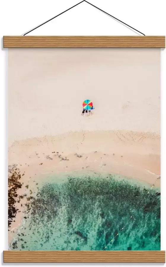 KuijsFotoprint Schoolplaat – Gekleurde Parasol op het Strand 30x40cm Foto op Textielposter (Wanddecoratie op Schoolplaat)