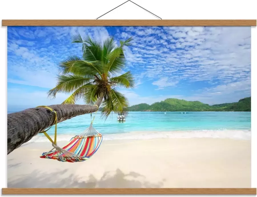 KuijsFotoprint Schoolplaat – Hangmat aan Palmboom op Tropisch Eiland 90x60cm Foto op Textielposter (Wanddecoratie op Schoolplaat)