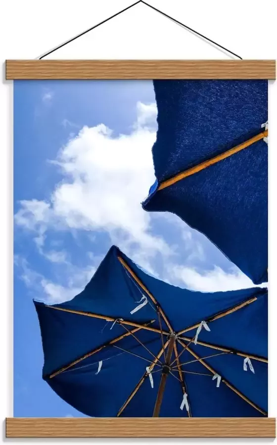 KuijsFotoprint Schoolplaat – Onderaanzicht van Blauwe Parasols 30x40cm Foto op Textielposter (Wanddecoratie op Schoolplaat)
