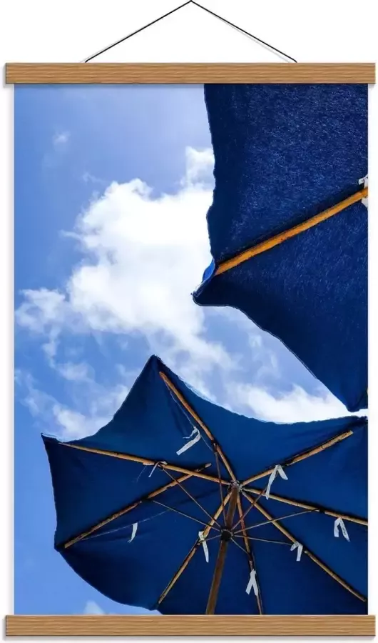 KuijsFotoprint Schoolplaat – Onderaanzicht van Blauwe Parasols 40x60cm Foto op Textielposter (Wanddecoratie op Schoolplaat)