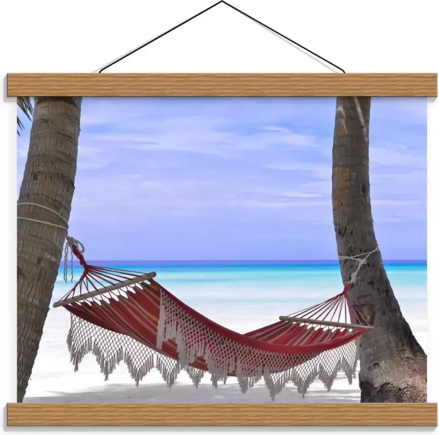 KuijsFotoprint Schoolplaat – Rode Hangmat Tussen Palmboom 40x30cm Foto op Textielposter (Wanddecoratie op Schoolplaat)