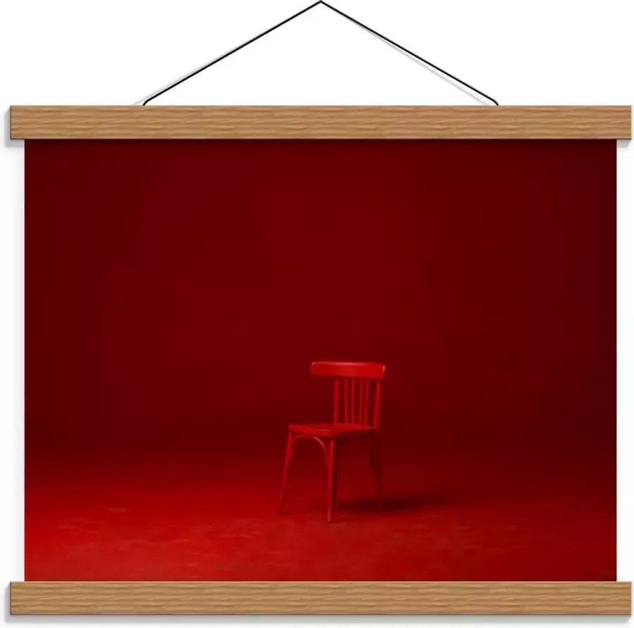 KuijsFotoprint Schoolplaat – Rode Stoel in Rood Verlichte Kamer 40x30cm Foto op Textielposter (Wanddecoratie op Schoolplaat)