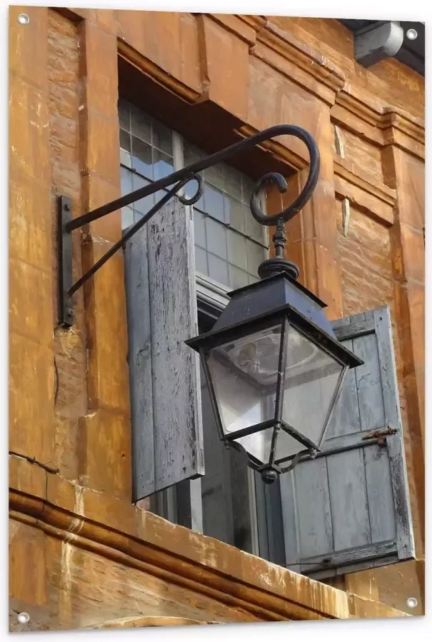 KuijsFotoprint Tuinposter – Lamp aan de Buitenkant van Huis 80x120cm Foto op Tuinposter (wanddecoratie voor buiten en binnen)