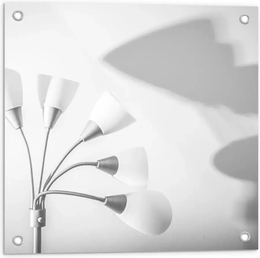 KuijsFotoprint Tuinposter – Witte Lamp met Schaduw 50x50cm Foto op Tuinposter (wanddecoratie voor buiten en binnen)