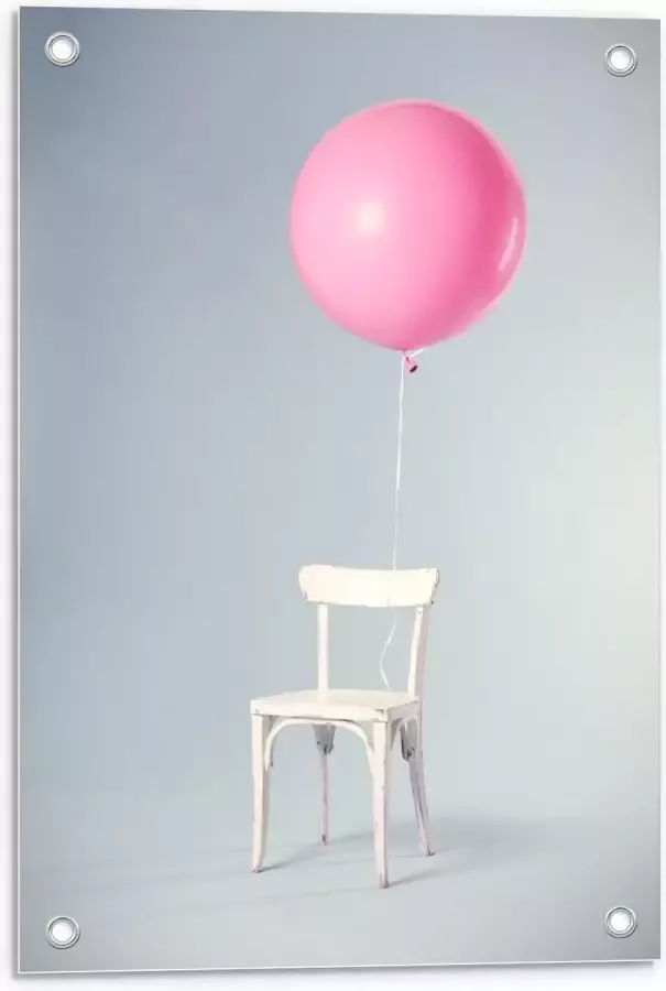 KuijsFotoprint Tuinposter – Witte Stoel met Grote Roze Ballon 40x60cm Foto op Tuinposter (wanddecoratie voor buiten en binnen)