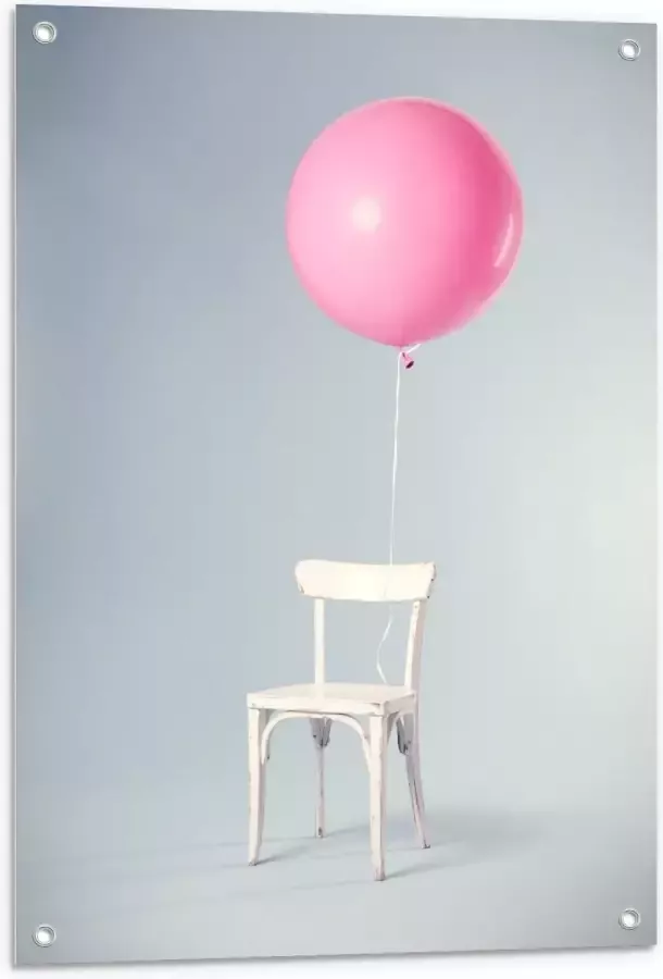 KuijsFotoprint Tuinposter – Witte Stoel met Grote Roze Ballon 60x90cm Foto op Tuinposter (wanddecoratie voor buiten en binnen)