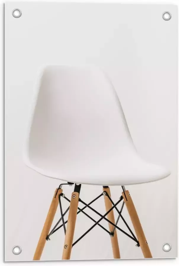 KuijsFotoprint Tuinposter – Witte Stoel tegen Witte Achtergrond 40x60cm Foto op Tuinposter (wanddecoratie voor buiten en binnen)
