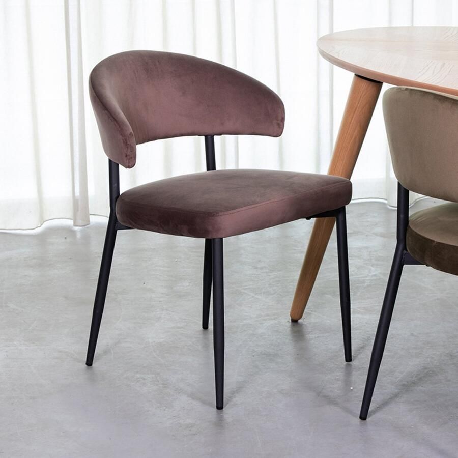 LABEL51 Bliss Eetkamerstoel Bruin Velvet Black Frame Stoel Normale eetkamerstoel Met Armleuning