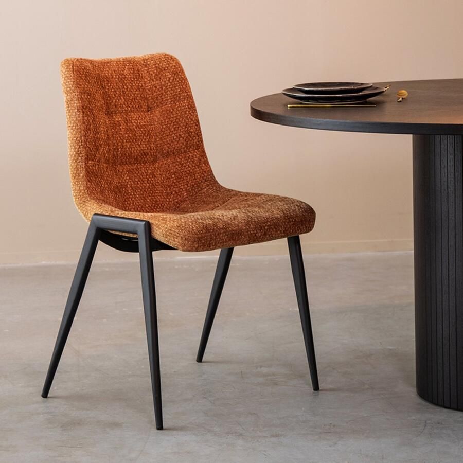 LABEL51 Noor Eetkamerstoel Bruin Velvet Black Frame Stoel Normale eetkamerstoel