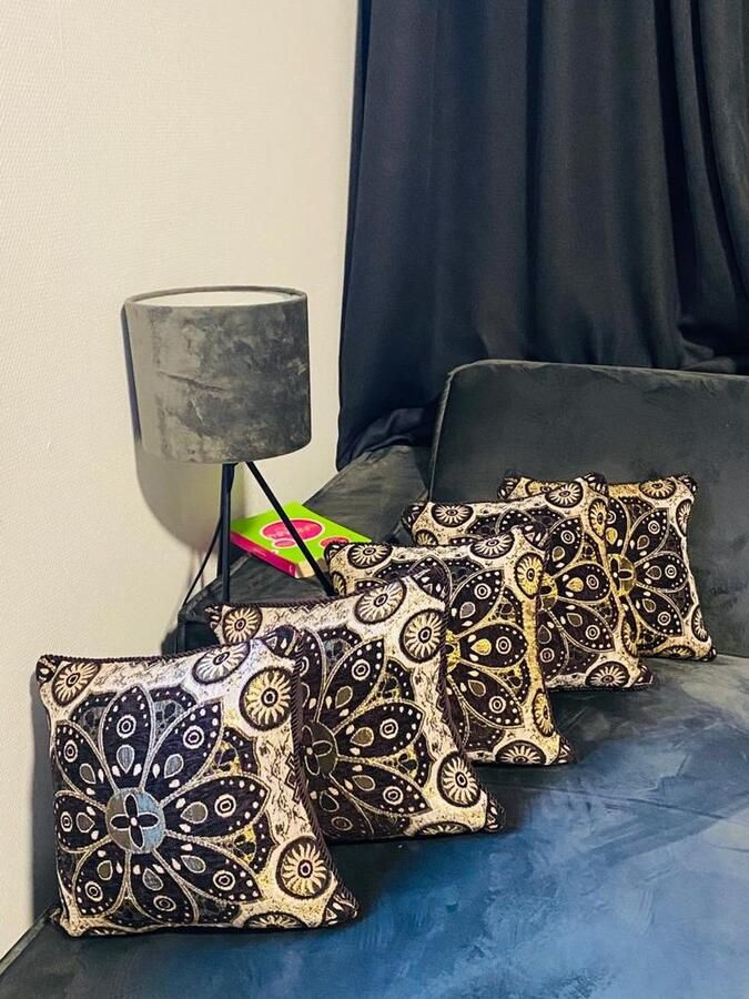 Lakhwaira Crafts and Design Pack of 5 Decorative cushion velvet with flower pattern Chocolate Bruin Decorative cushions Grijs Bank Kussens Gray Sofa Cushions Cushion covers for living room Velvet Square Pillow Case Cute decorative pillows Christmas gifts for home