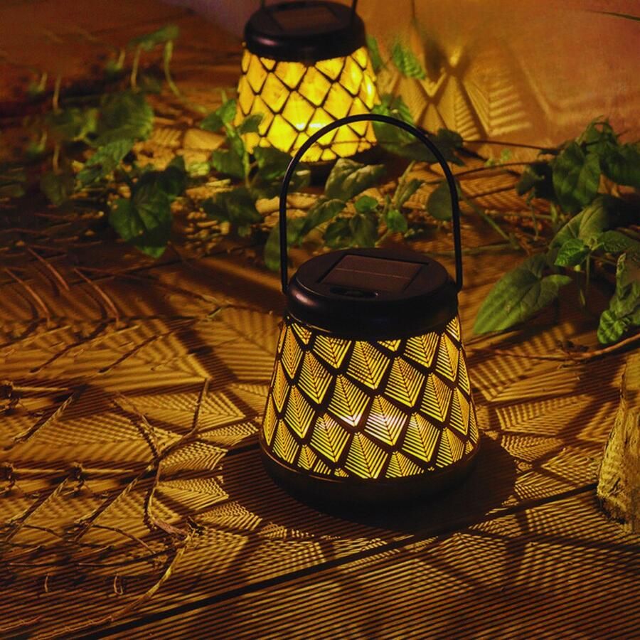 Lardic Home & Life Lardic Solar Tuinlamp – Solar Tuinverlichting – Brons kleurig metaal – Tuinverlichting op zonneenergie buiten – Tafellamp Led buitenverlichting met sensor Tuinfontein Tuinfakkel Tuinsteker Tuinlantaarn Sfeerverlichting Buitenlamp