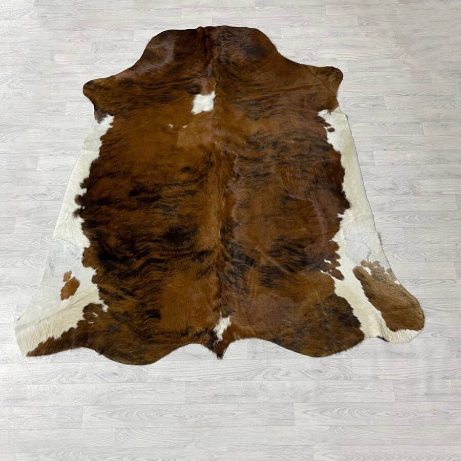 Lederstore Koeienhuid bruin zwart wit tricolor Normandier 220x205cm M L