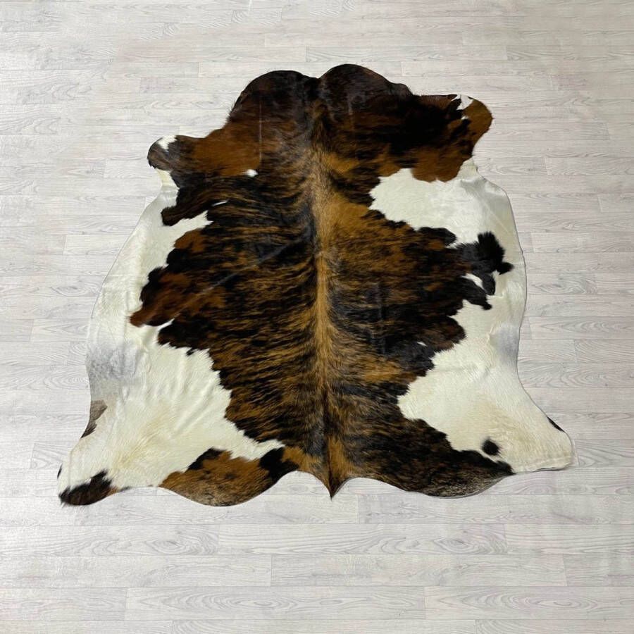 Lederstore Koeienhuid zwart bruin wit tricolor Normandier 210x185cm M L