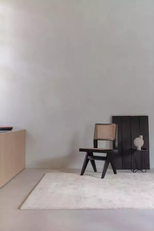 Ligne Pure Glow – vloerkleed – tapijt – handgeweven – bamboo modern – zacht – Zilver 200x300