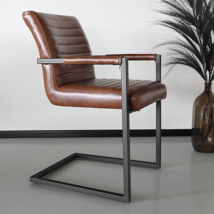 Lizzely Garden & Living Eetkamerstoel met armleuning cognac Noor industrieel design eetstoel