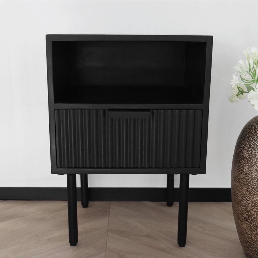 Lizzely Garden & Living Nachtkastje industrieel mangohout bijzettafel Avelyn zwart duurzaam mango side table