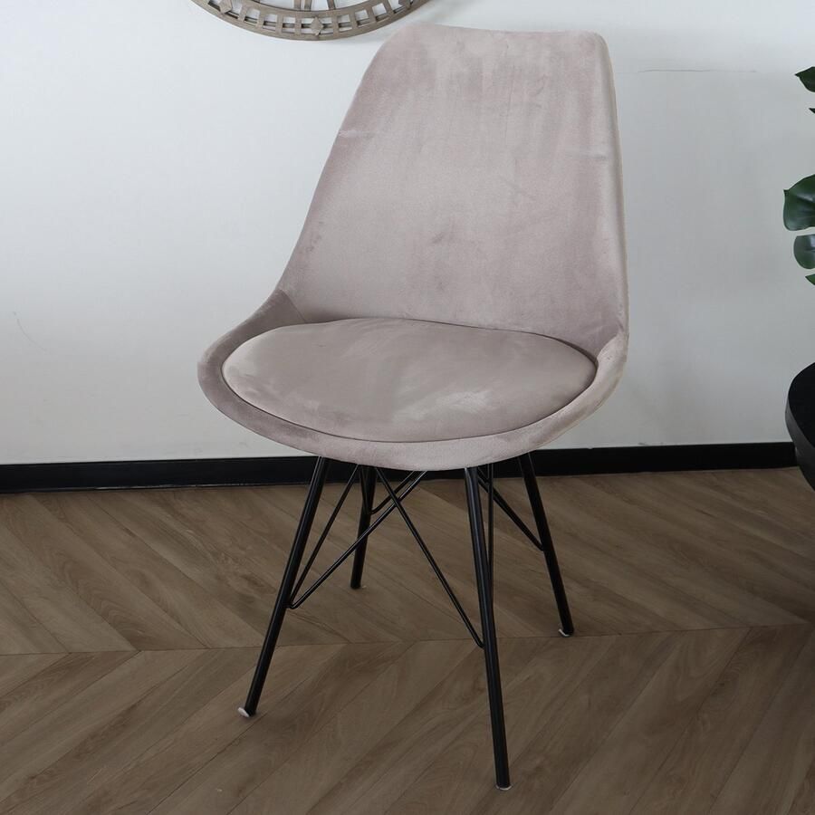 Lizzely Garden & Living SET DEAL: 4 stuks Eetkamerstoel Viga lichtbruin velvet eetstoel