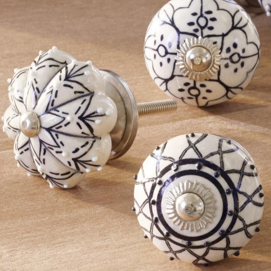 Loberon Kastknoppen set van 6 Giéville wit zwart