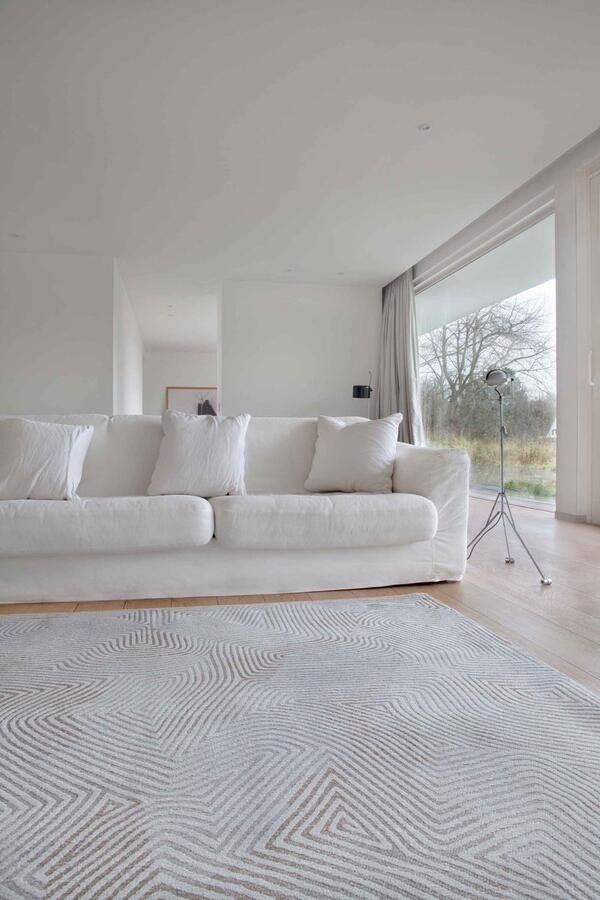 Louis de poortere Vloerkleed Coral Meditation 9228 Oyster White Vloerkleed 280x390 Tapijt