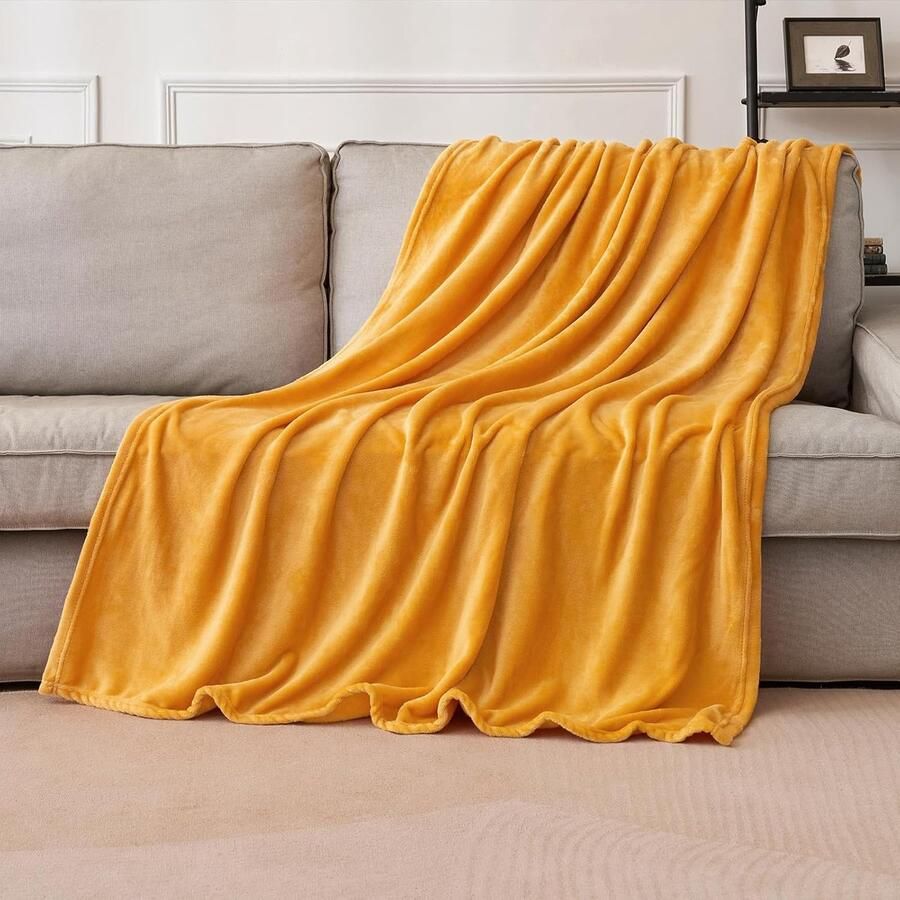 Luvetrex Warme en Zachte Deken voor Bank Bed en Kantoor Geel 150 x 200 cm