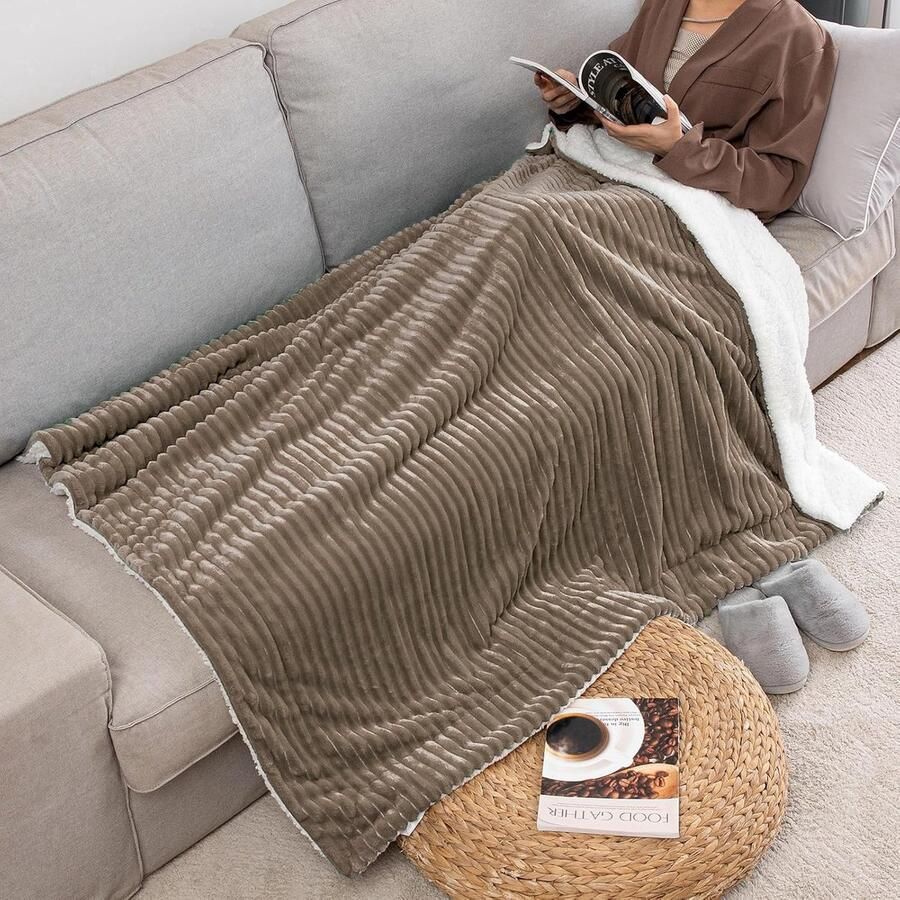 Luvetrex Zachte en Warme Dekentje voor Bed Bank en Woonkamer 125 x 150 cm Bruin