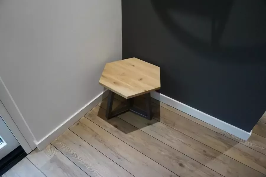 M2-meubels Hexagon salontafel kleur natuurlijk eiken 50cm met industrieel onderstel