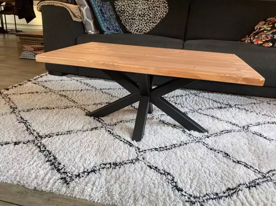 M2-meubels Industriële massief steigerhouten salontafel bruin Matrix-onderstel mat zwart