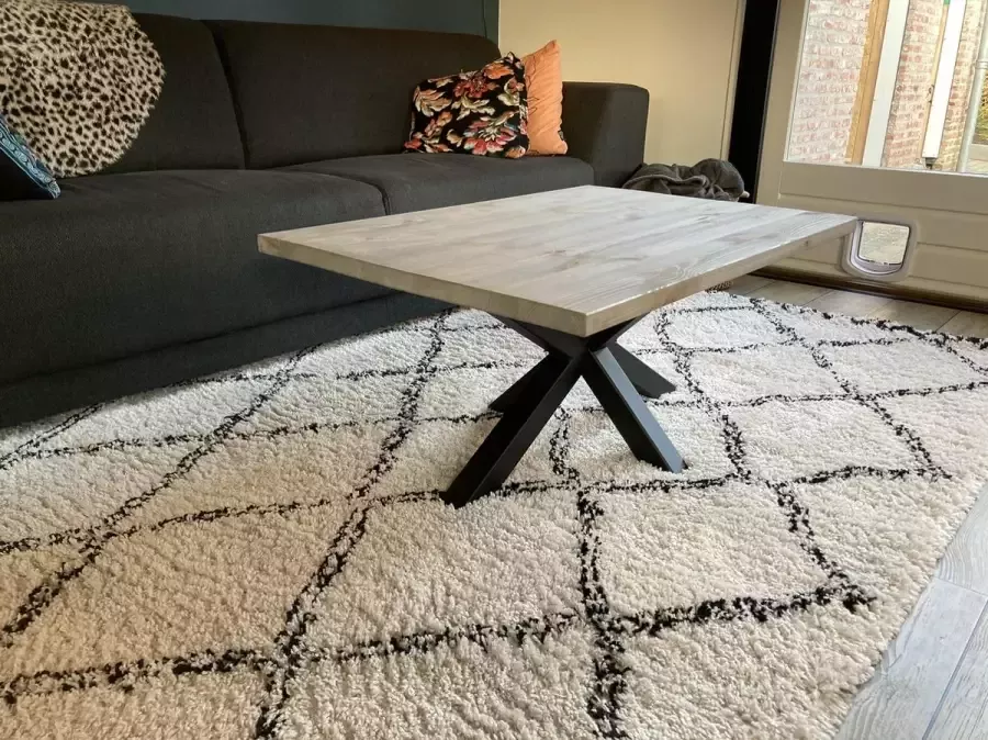M2-meubels Industriële massief steigerhouten salontafel grijs Matrix-onderstel mat zwart