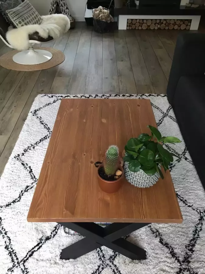 M2-meubels Industriële massief steigerhouten salontafel kleur Bruin| X-onderstel mat zwart