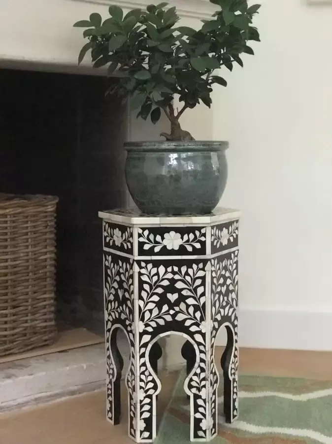 MaddyandMore Bijzet tafel zwart (bone inlay)