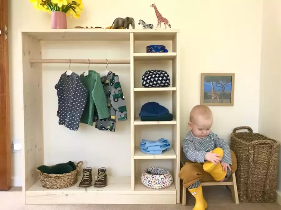 Manine Montessori Garderobe Kledingrek voor Kind Hangkast en Legplanken Massief Hout