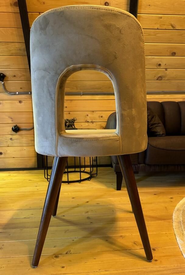 MatexBedding Eetkamer stoel Sandal creme tijdloos design open rug velvet hout