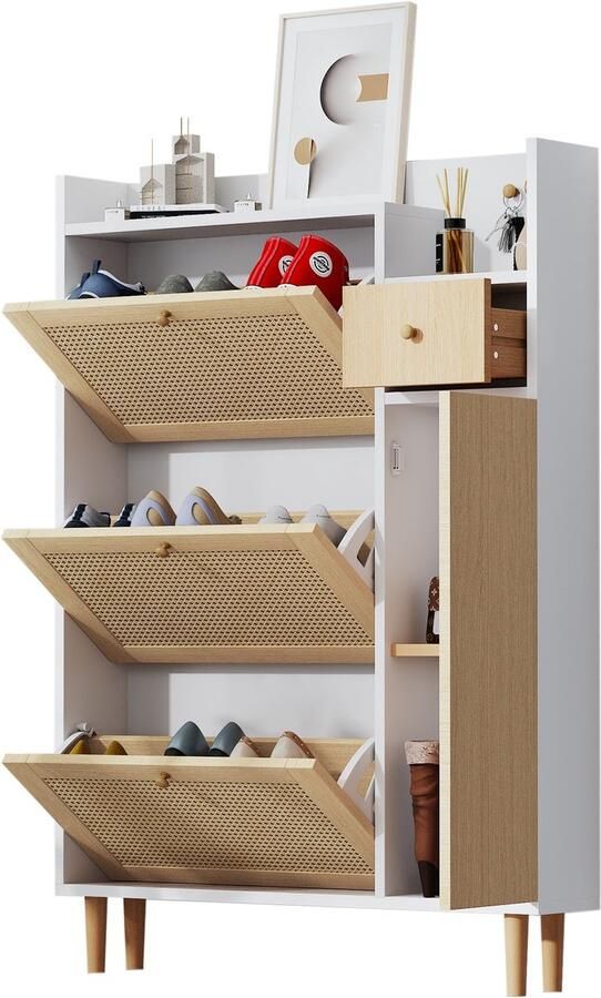 Merax Rieten Schoenenkast van Hout – Geschikt voor Smalle Ingangen – 3 Klapdeuren en 1 Lade – Massief Houten Poten en Handgrepen – Afmetingen: 90x125x17 cm