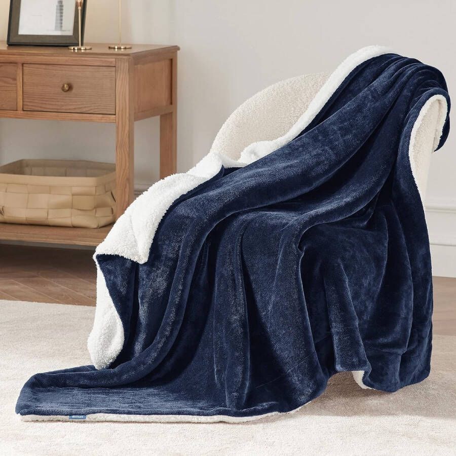 Merkloos Knuffeldeken wollig sofaplaid blauw kleine deken voor bank plaid en woonkamerdeken van zachte fleece en warme sherpa fleecedeken 130 x 150 cm