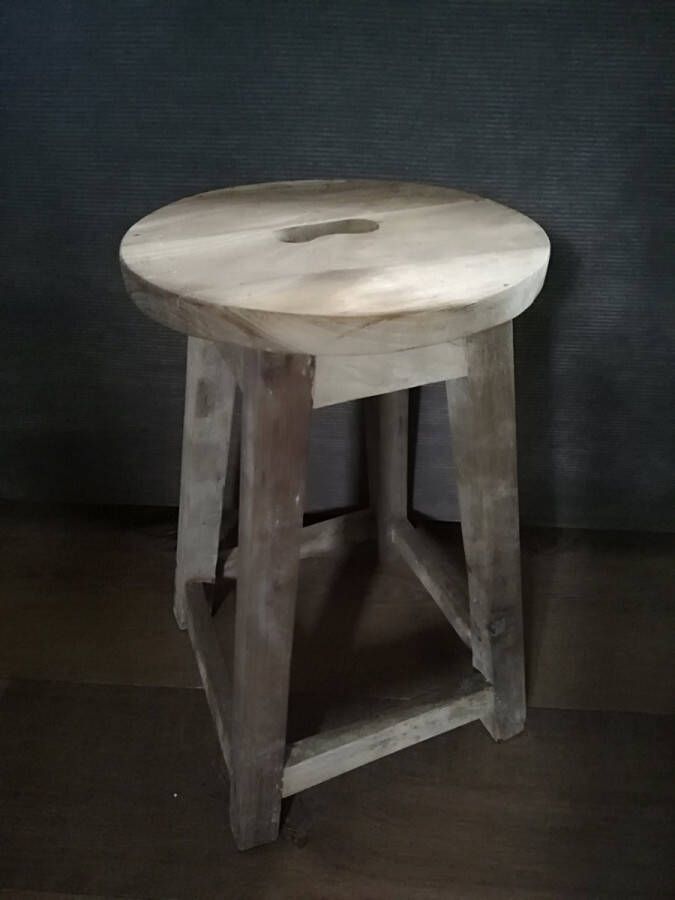 Merkloos Kruk rond zware uitvoering hout