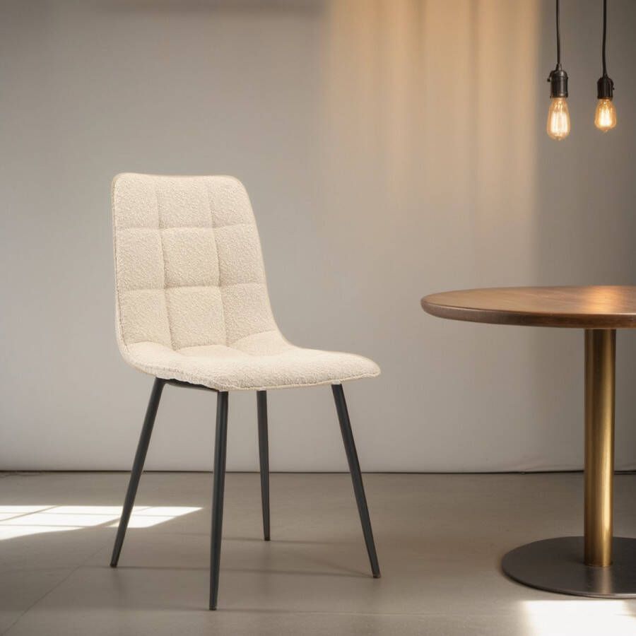 Meubelista Eetkamerstoel Casper Set van 4 Taupe Bouclé Teddy Stof Scandinavisch