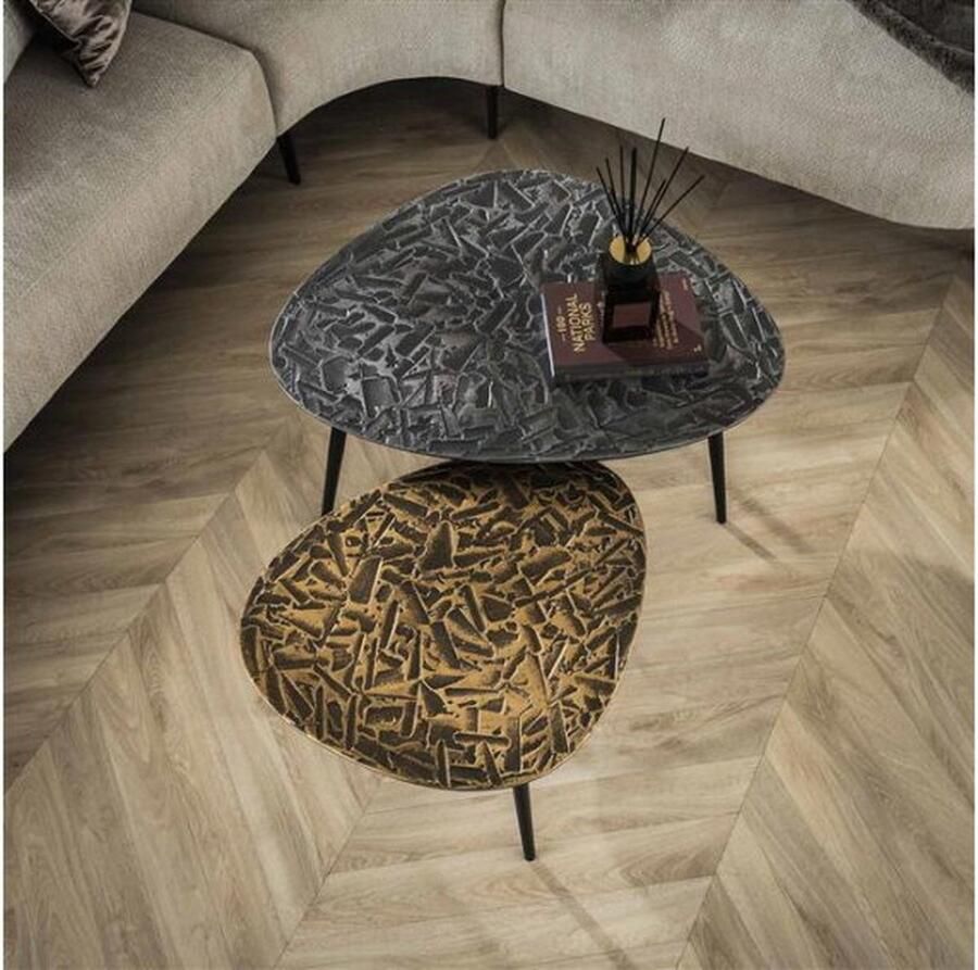 Meubelplaats Salontafel set 2 driehoekig patina metal Brons- Zilver antiek